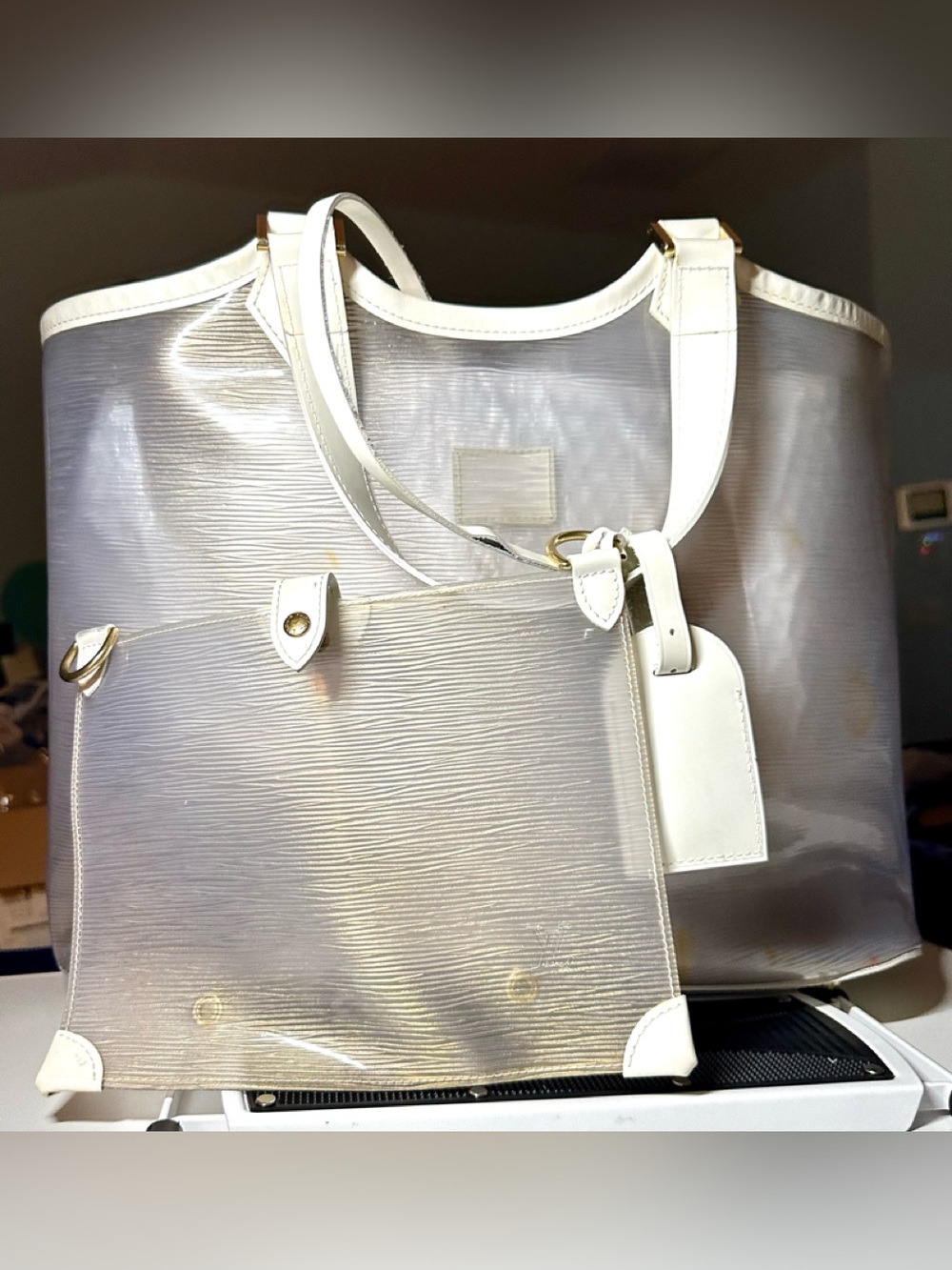 💯% Authentic Louis Vuitton Epi Plage Lagoon Bay Tote Bag w/ Matching Pouch